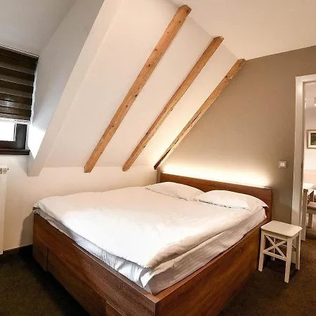 Planinski Vrhovi Jelac *