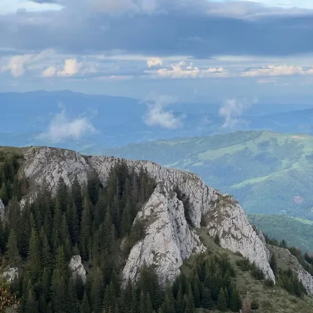 Planinski Vrhovi Jelac *